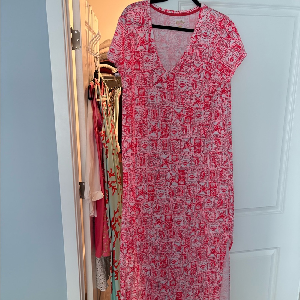 Lilly V-Neck Maxi Dress